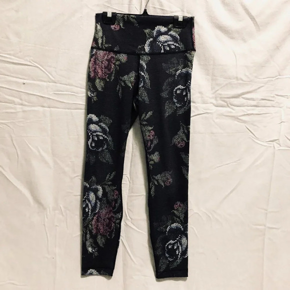 Lululemon Leggings  Floral Pattern - Picture 1 of 14